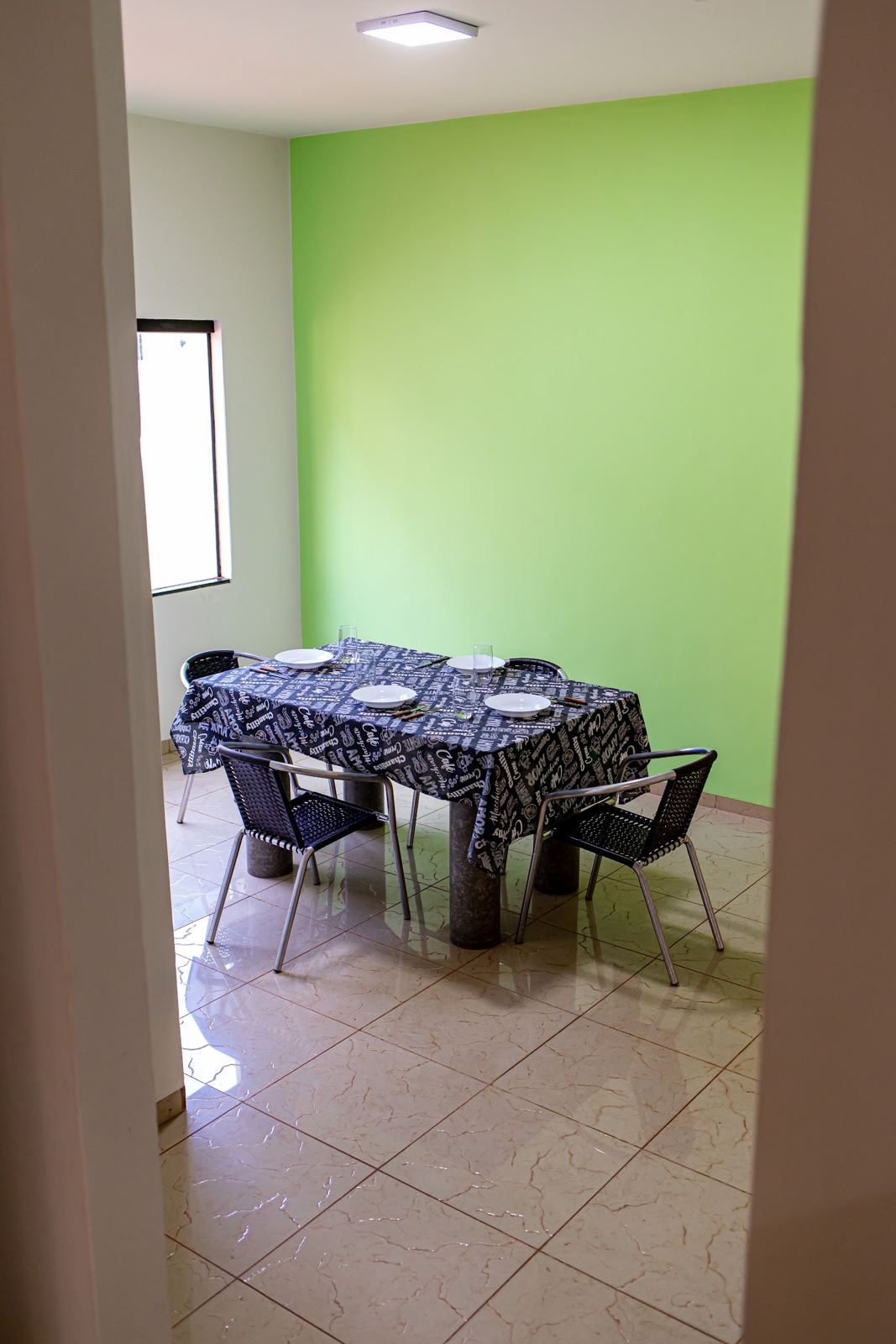 Sala e convivência — Pousada Casa Shanti