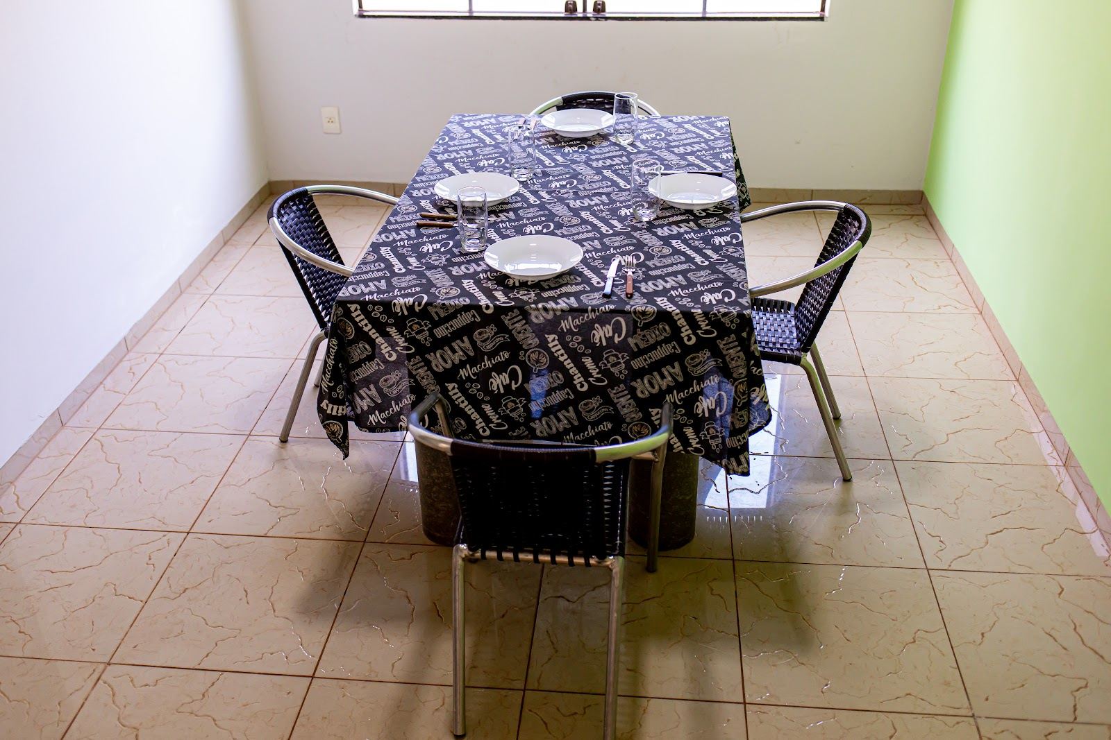Sala e convivência — Pousada Casa Shanti